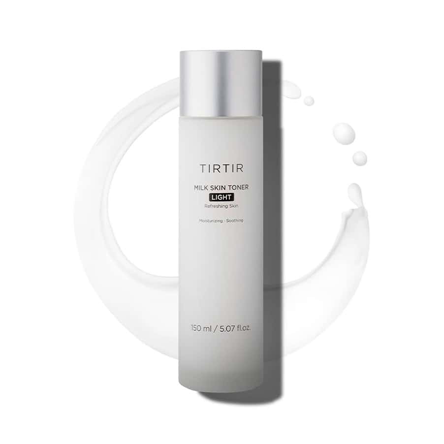 O TIRTIR Milk Skin Toner Light é o aliado perfeito para quem procura uma pele equilibrada, hidratada e saudável. Tem uma textura ultraleve e refrescante.