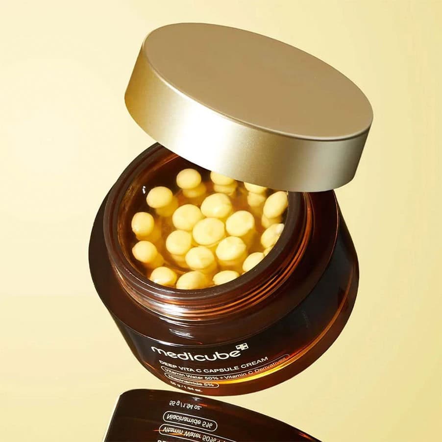 Deep Vita C Capsule Cream 55gr Medicube, creme facial coreano com espinheiro-marítimo, niacinamida e vitamina C para luminosidade e tom uniforme.