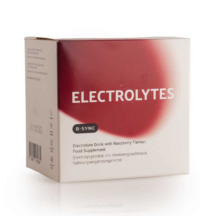 Eletrólitos B-Sync é um suplemento alimentar em pó para preparar bebida com eletrólitos, apresentado em saquetas individuais.