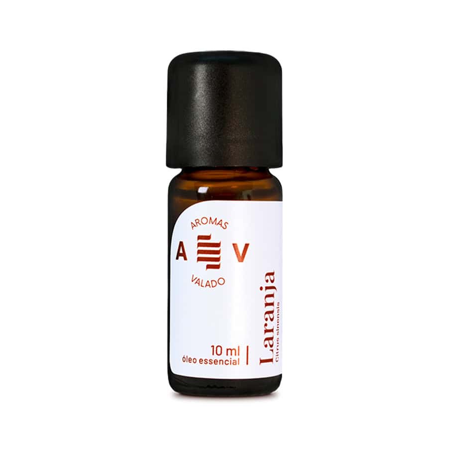 O óleo essencial de Laranja 10 ml da Aromas do Valado é reconhecido internacionalmente pela sua utilização tradicional em aromaterapia e em cuidados de bem-estar.