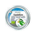 As gomas Eucalyforce podem ser usadas como complemento do alívio das vias respiratórias. Liberta a respiração. Contém Eucalipto, Mentol e Ravintsara.